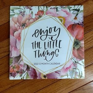 Enjoy The Little Things Calendar 2022